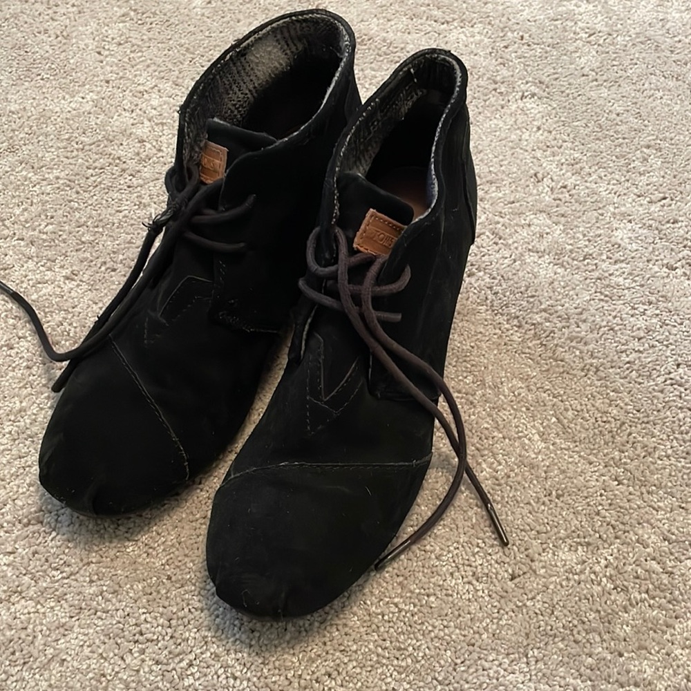 Size 9 black booties